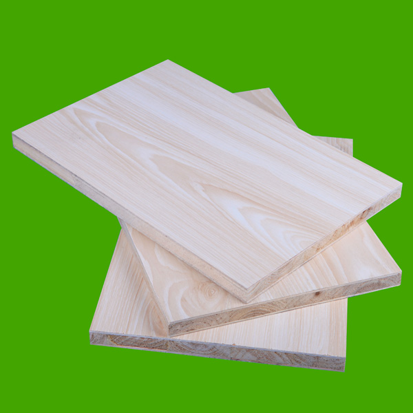 杉木芯生態板(羅馬楓木) 杉木芯生態板(羅馬楓木)