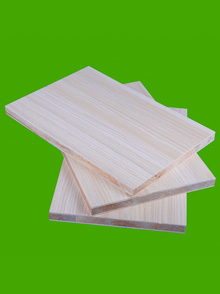 馬六甲生態(tài)板(雨絲銀橡) 馬六甲生態(tài)板(雨絲銀橡)